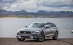 2017 Volvo V90 Cross Country Wagon