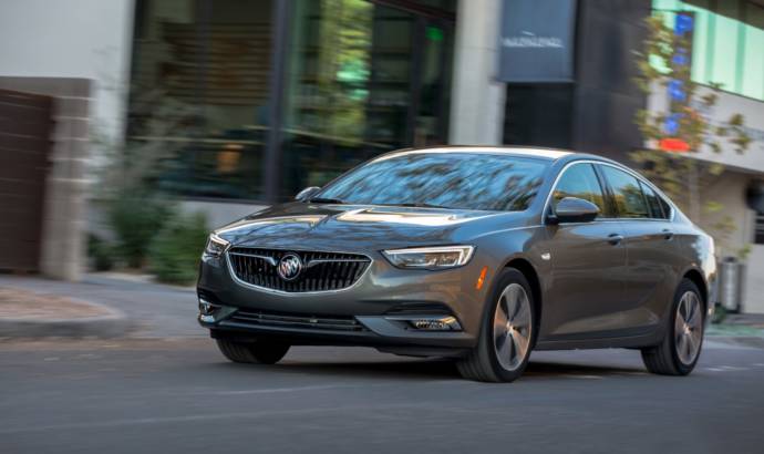 2018 Buick Regal Sportback Hatchback