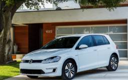 2018 Volkswagen e-Golf Hatchback