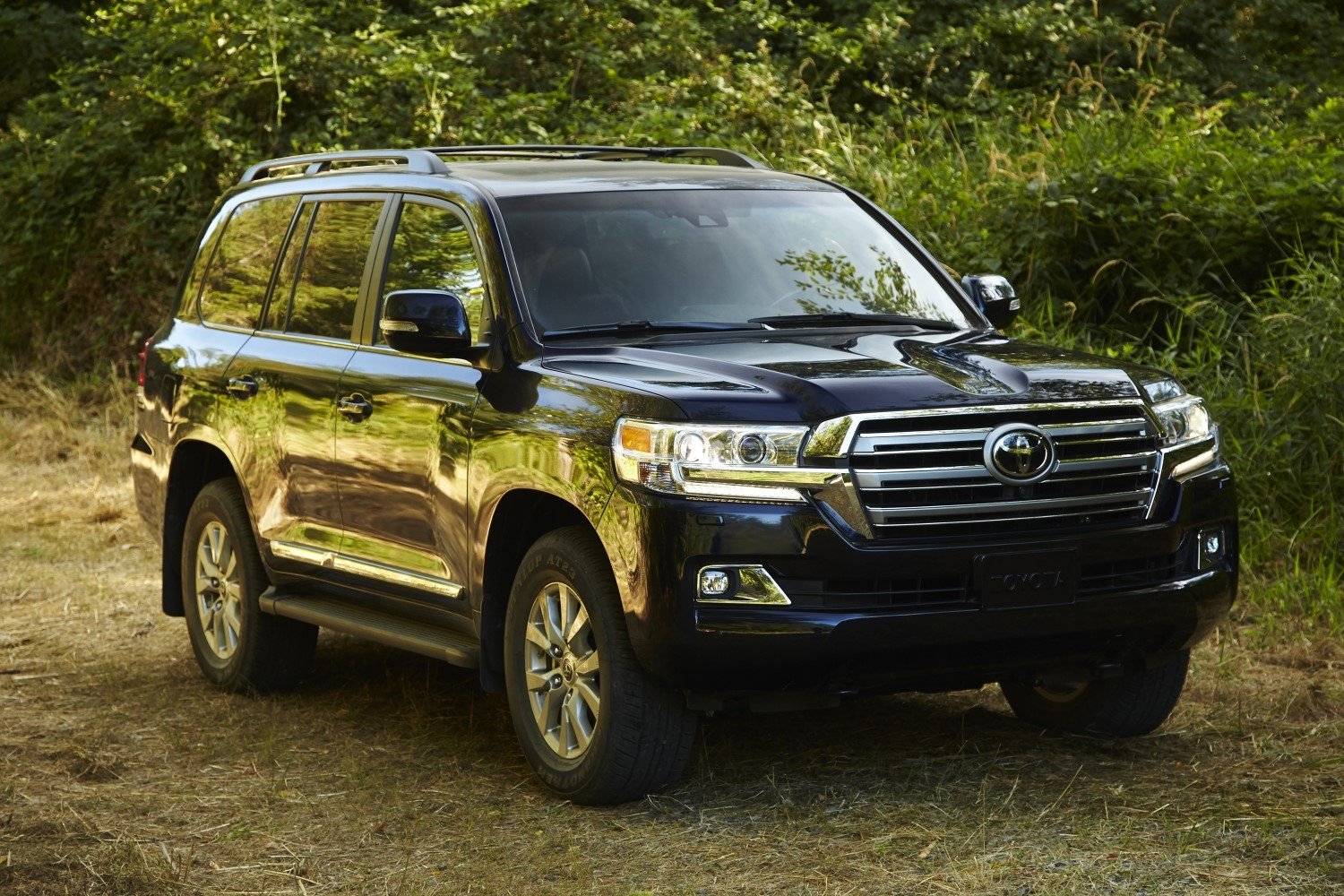 2019 Toyota Land Cruiser SUV Specs, Review, and Pricing | CarSession