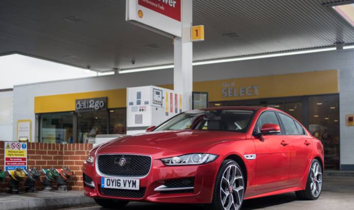 2018 Jaguar XE Sedan