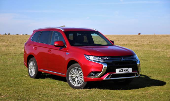 Mitsubishi Outlander PHEV revised in the UK