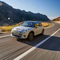 The new Mini Cooper SE starts its career on the best road in the world