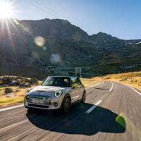 The new Mini Cooper SE starts its career on the best road in the world