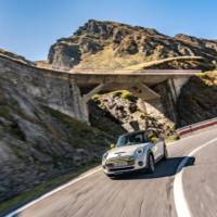 The new Mini Cooper SE starts its career on the best road in the world