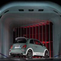 Abarth 695 70th Anniversario has 180 HP and manually adjustable spoiler