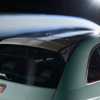 Abarth 695 70th Anniversario has 180 HP and manually adjustable spoiler