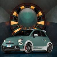 Abarth 695 70th Anniversario has 180 HP and manually adjustable spoiler