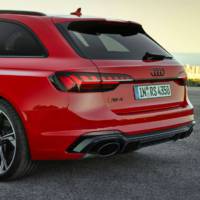 Audi RS4 Avant facelift has the same output but a more stylis exterior