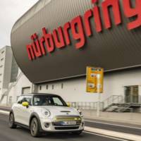 Mini Cooper SE lapped the Nurburgring without braking