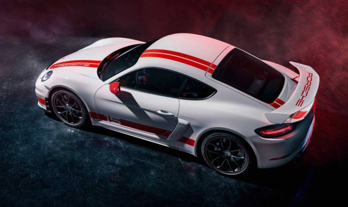 Porsche 718 Cayman GT4 Sports Cup Edition has some visual modifications