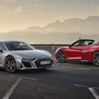 This is the 2020 Audi R8 V10 RWD