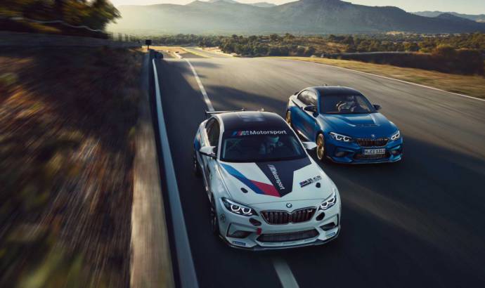 This is the 2021 BMW M2 CS Racing