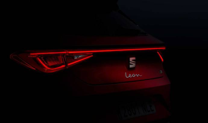 This is the first teaser of the upcoming Seat Leon