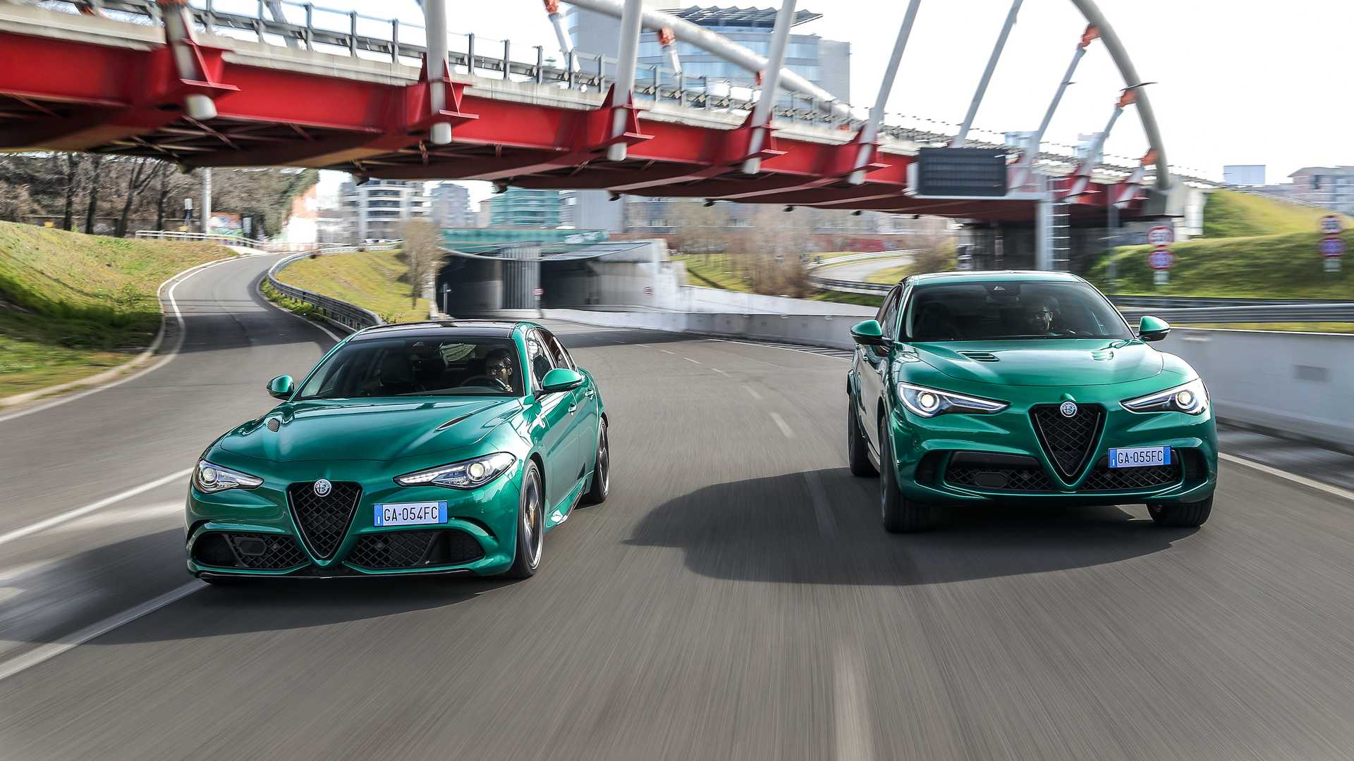 2020 Alfa Romeo Stelvio and Giulia Quadrifoglio got some upgrades