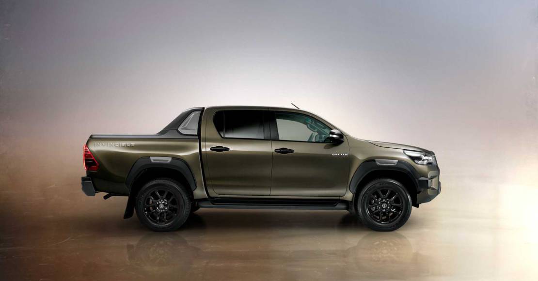 2024 Toyota Hilux Rugged Pickup Gets New Goodies in Japan - autoevolution