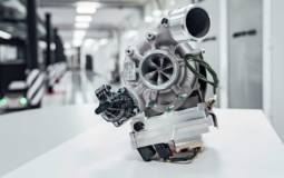 Mercedes-AMG details a new turbocharger with electric assist