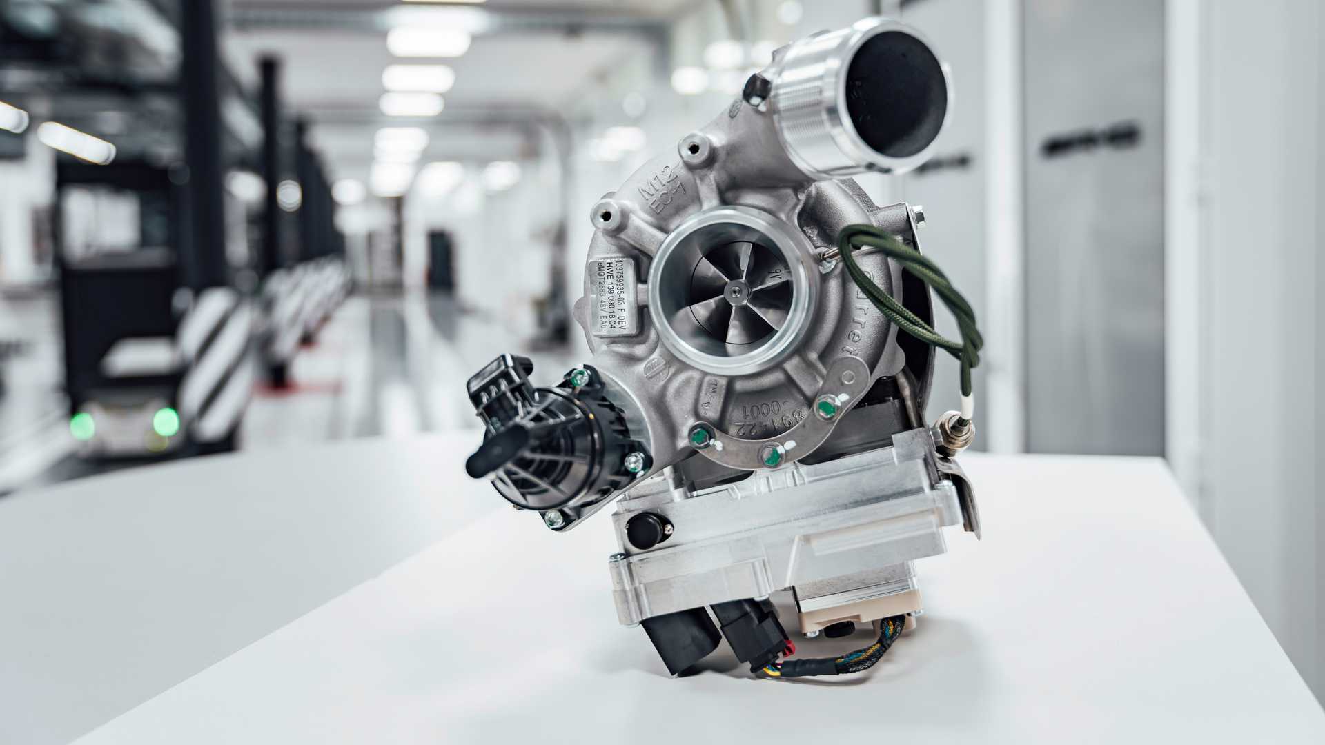 Mercedes-AMG details a new turbocharger with electric assist