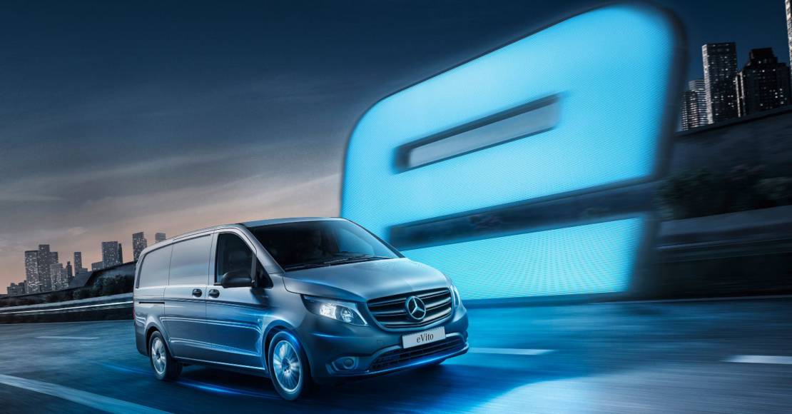 Mercedes Benz van. Мерседес Вито фургон. Мерседес Ванс Лондон. Мерседес Спринтер vs Vito.