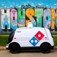 nuro-dominos-pizza-delivery-robot