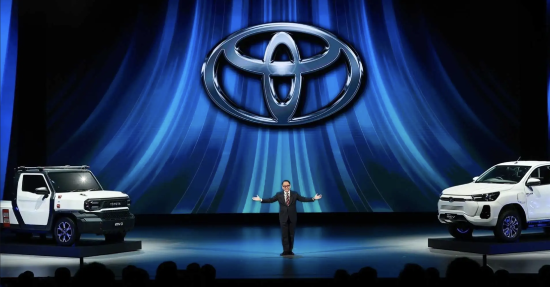 Toyota Hilux EV concept was unveiled CarSession