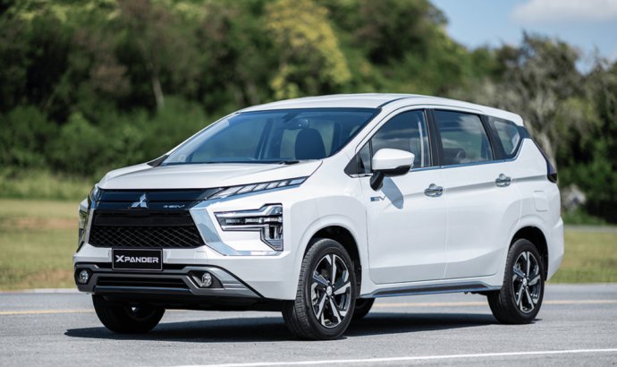 Mitsubishi Xpander HEV 2024